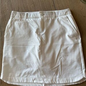 Under Armour Womens White Golf Skirt - size 6